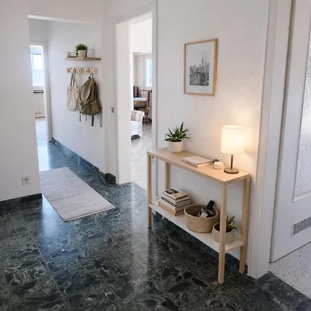 Spacieux - 86 M2 - Tram Direct Strasbourg